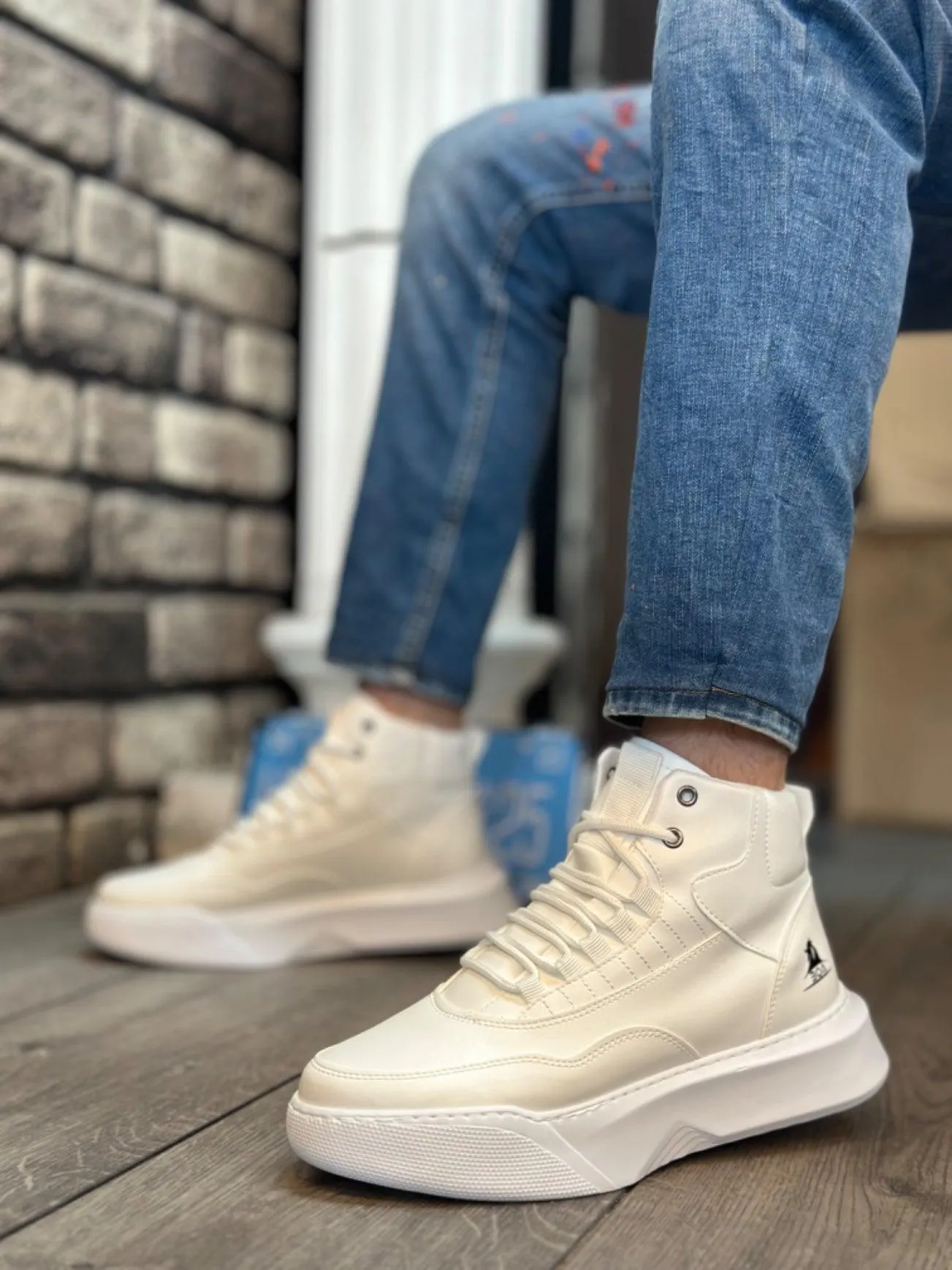 BA0318 Lace-Up Men's High-Sole White Sports Boots